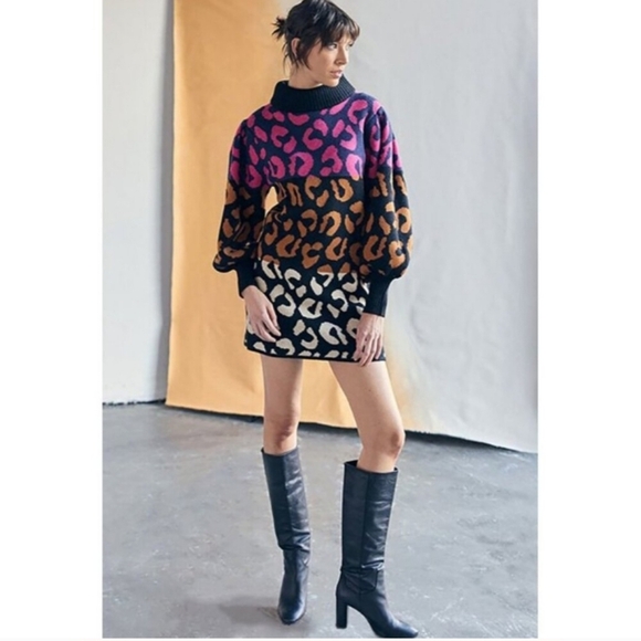 FARM RIO Dress L Mixed Leopard Print Mini Sweater Dress Mock Neck Puff Sleeve